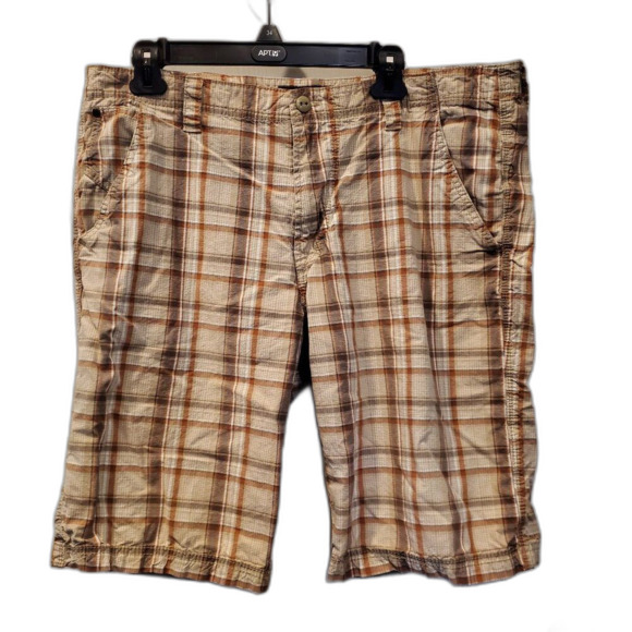 90’s Classic 100% Cotton Calvin Klein Golf Board shorts   36 - Picture 1 of 5